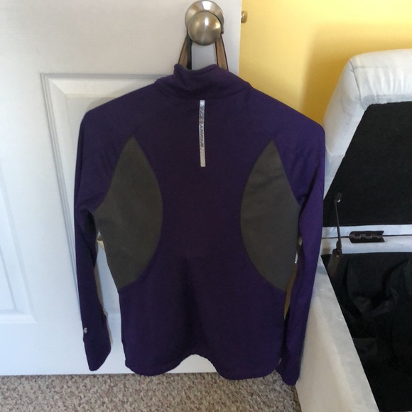 🪷 5/$10 🪷Under Armur  Sweater MSU State in great condition - Picture 6 of 6